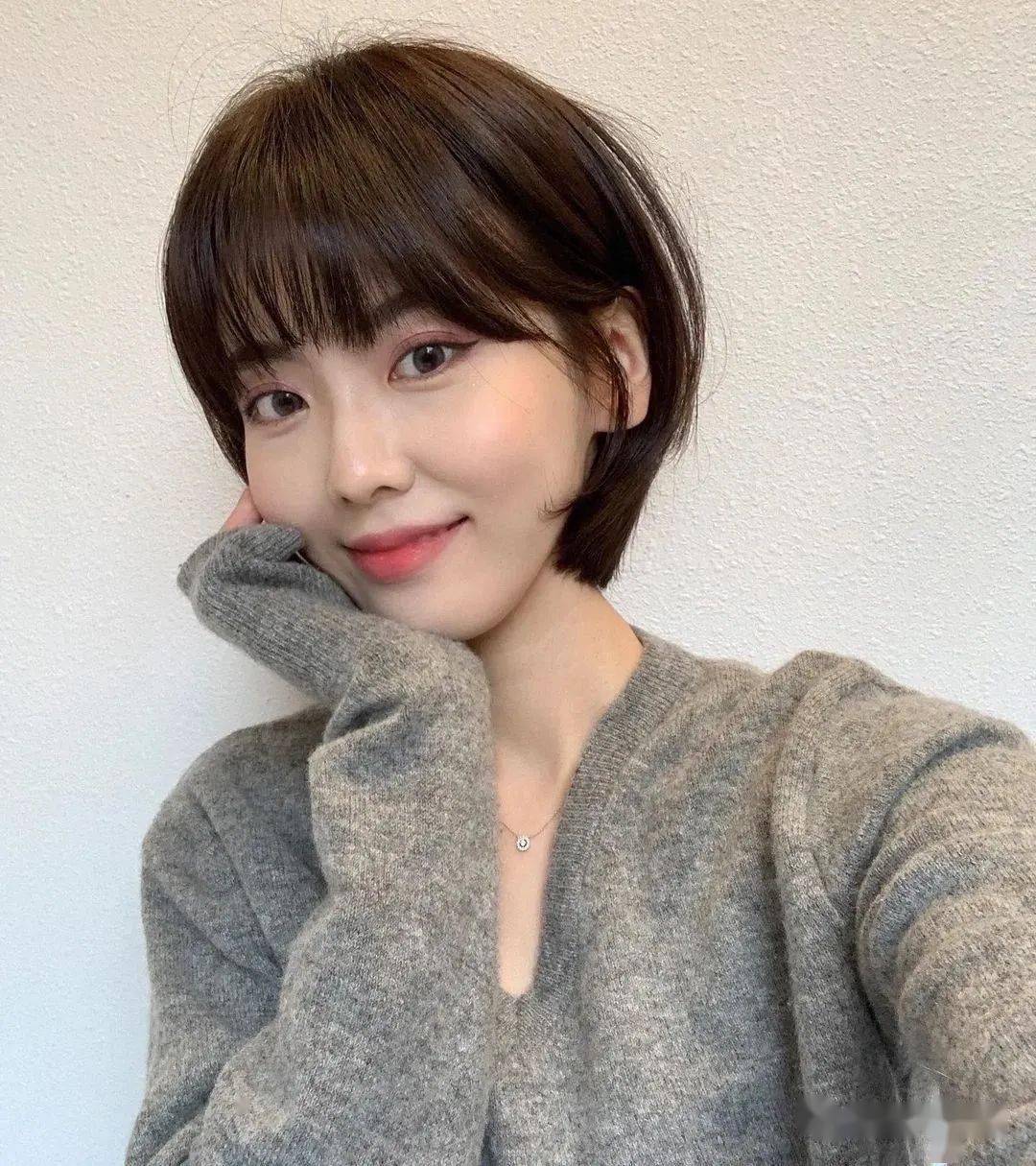 2 0 2 2 "新款波波头" 减龄免打理,好看到爆!_发型_脸型_轮廓