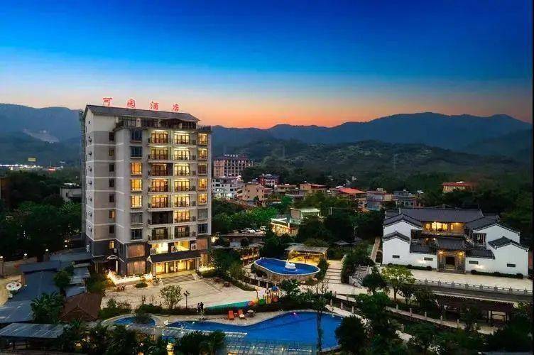 399元即可入住沙迳这家四合院温泉建筑风格酒店!_度假_养生_泳池