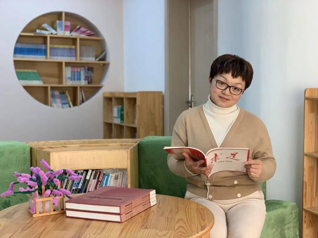 校长来啦021孙卫红读塘小品和善