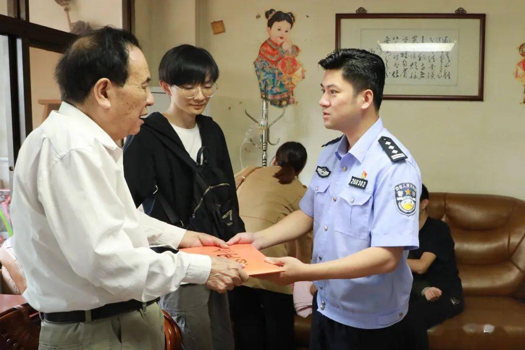 普宁一民警因公牺牲._张育_工作_同志