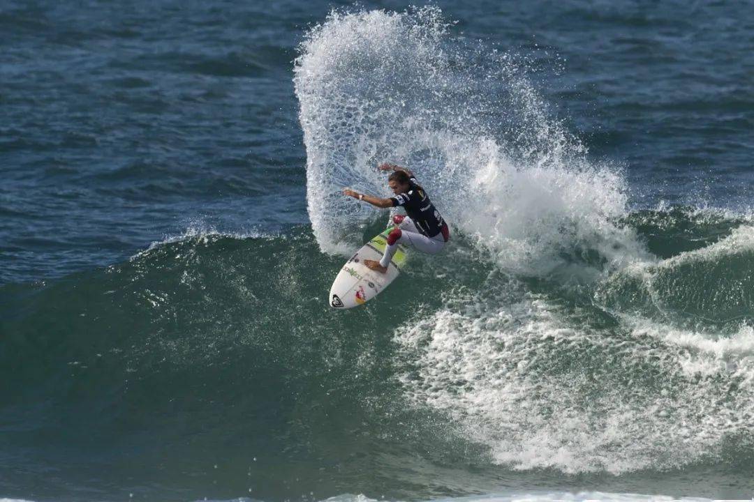 冲浪胜地澳大利亚:驰骋在碧海蓝天之间的勇者竞技_drouyn_海滩_beach