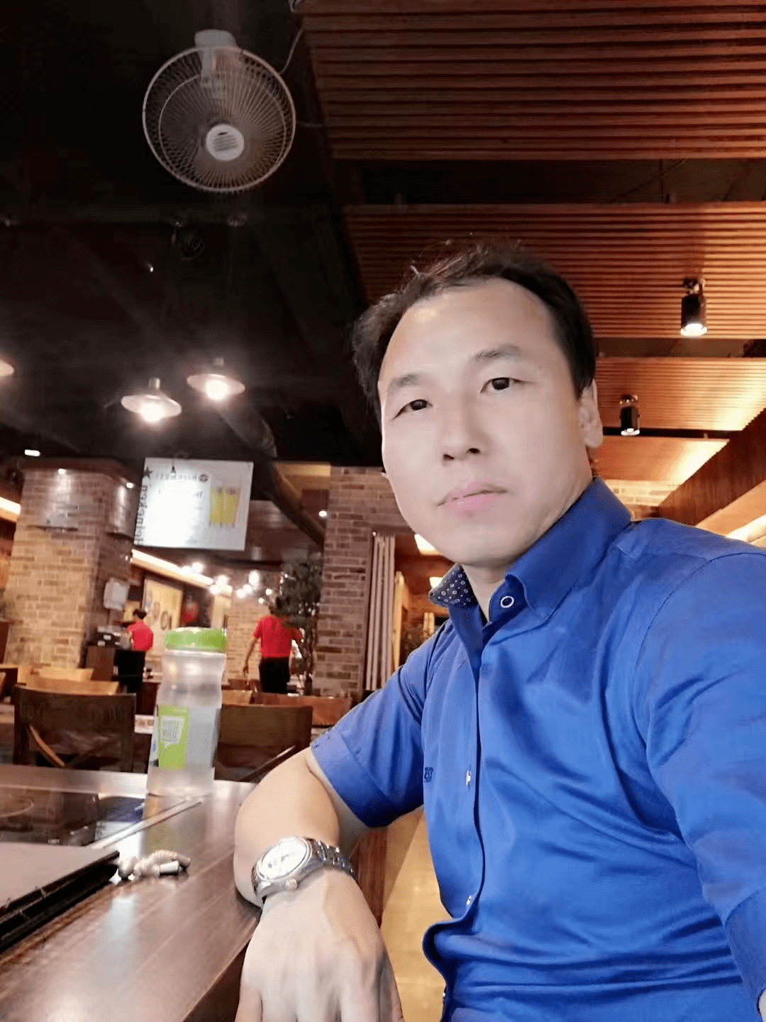 《诗路》《中国诗人》《鹿鸣》《同胞文学》《乡村文学》《作家与文学