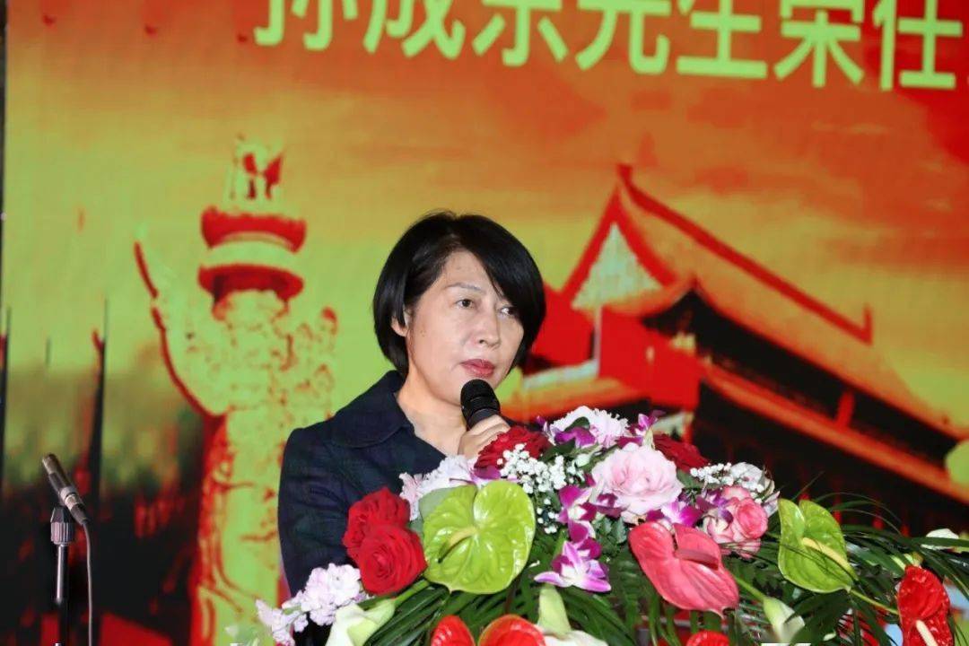 秉承宗旨创新担当激情活力孙成东就任法国浙江商会第十届会长