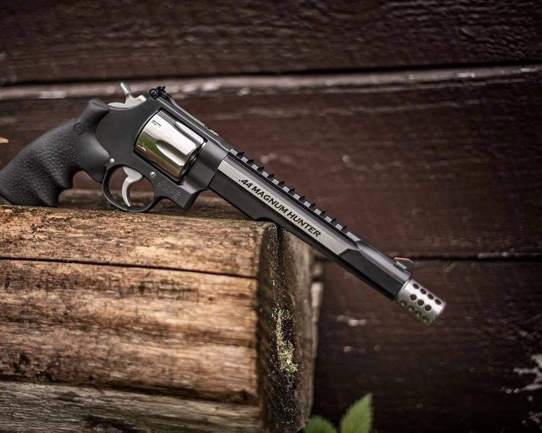 【转轮手枪美图】一脸憨厚满满安全感的胖大叔_战术_备份_公众