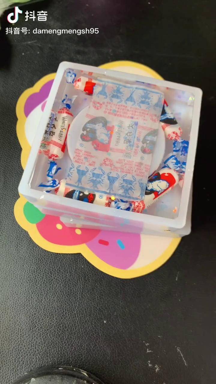 大白兔奶糖做的烟灰缸来看看什么样吧明月千里共婵娟滴胶手工制作滴胶