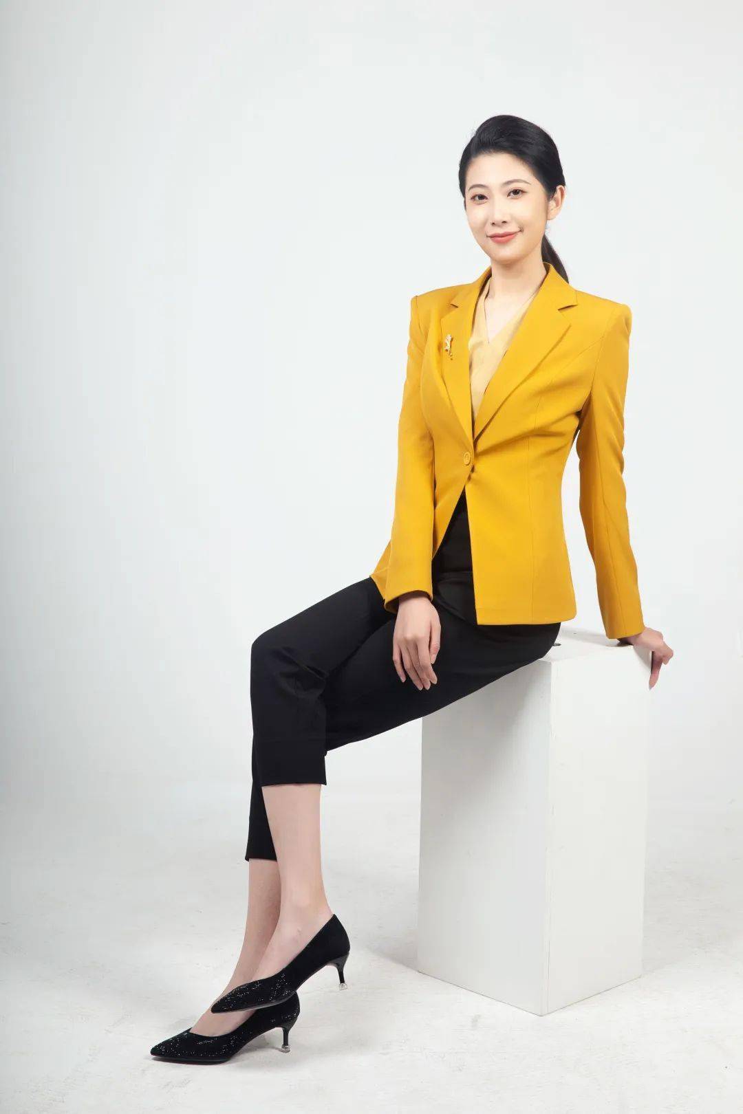 直播预告内蒙古广播电视台主持人大赛明日总决赛看谁一举夺冠