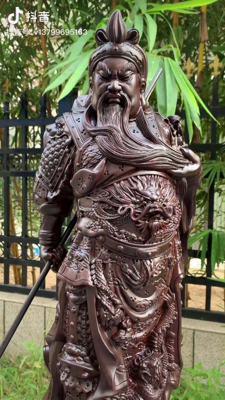关二爷 黑檀木雕刻 实木雕刻 工匠精神 木雕工艺品 工艺品摆件 关公