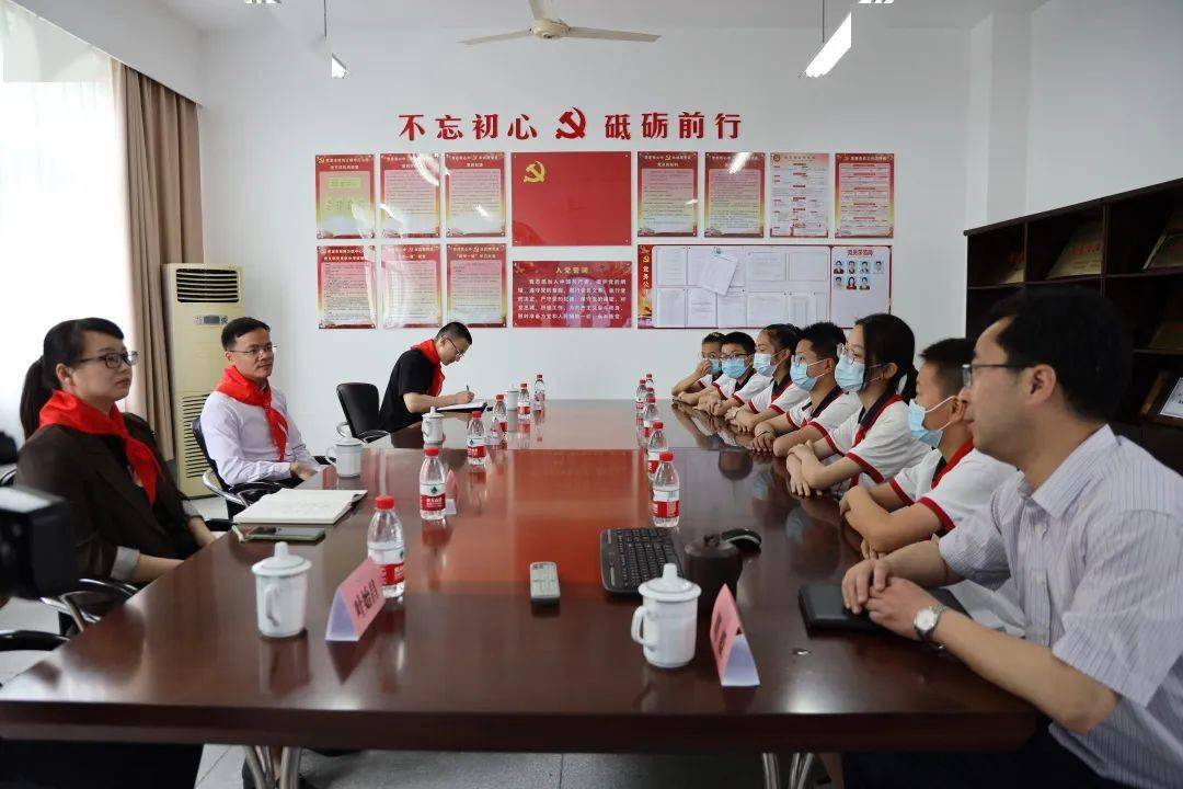 关爱未成年 共筑中国梦|观海卫镇开展"六一"儿童节慰问活动