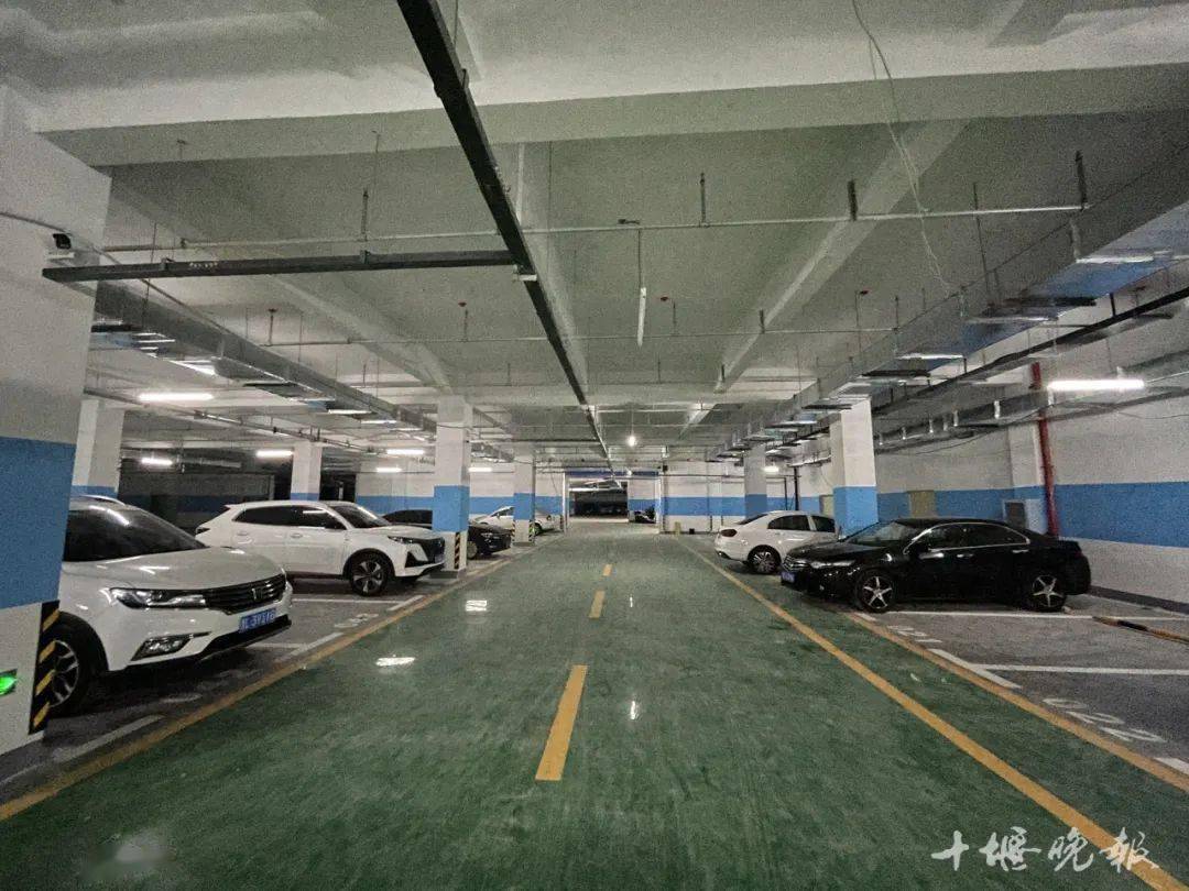 十堰人期待已久!目前免费!_停车场_北路_停车位