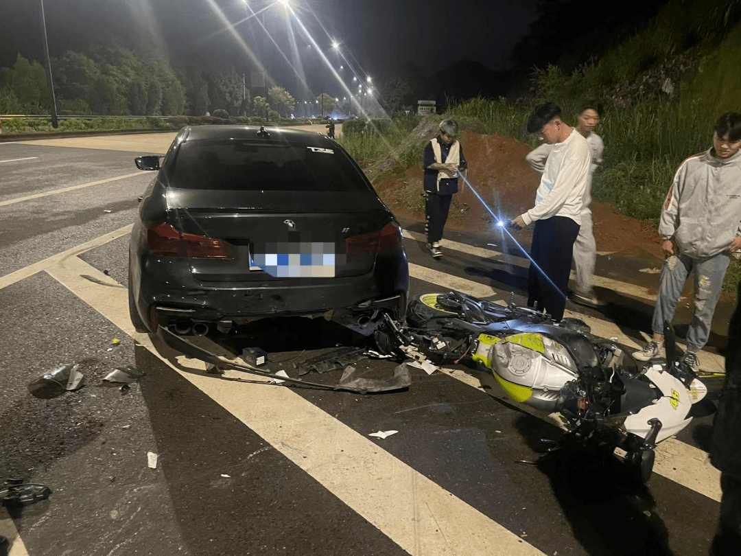 建德乌龙山摩托车事故图片