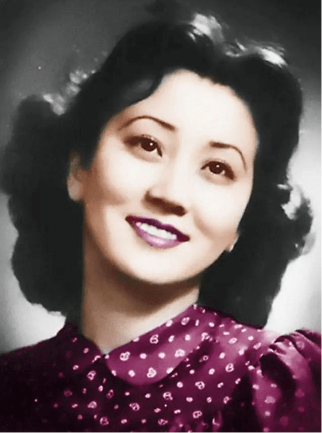 【神兽全知道】这些名人年轻时原来辣么帅!_卓别林_中国_帅哥