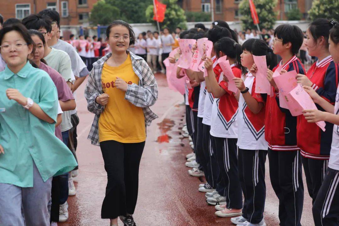 视频流出涉阜阳一中三中五中红旗城郊
