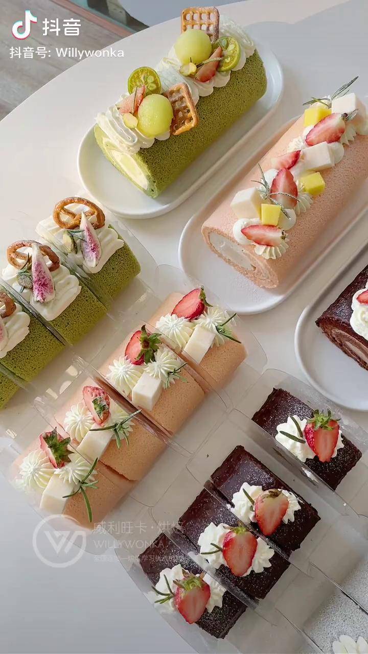 西点班做的多口味蛋糕卷花样装饰夹心组合私房热卖爆款了解课程发1