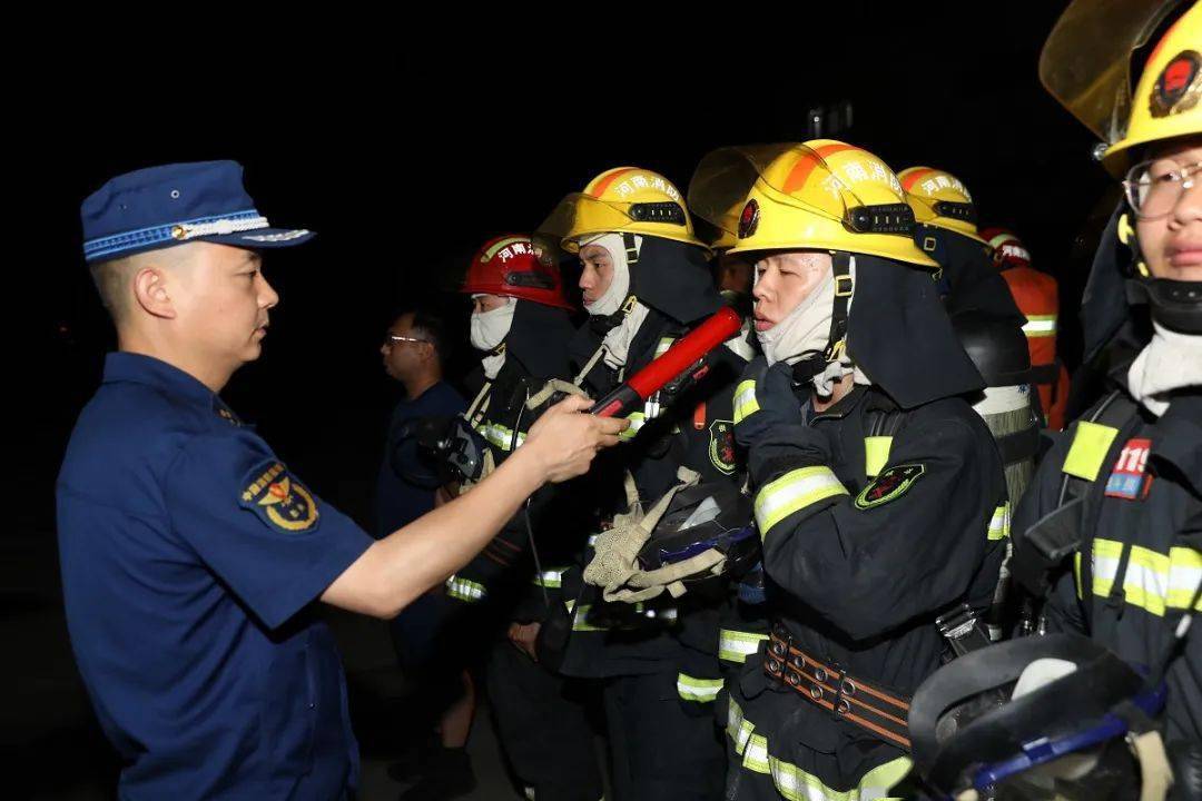 對各單位值班人員和行政車輛在崗在位,假日期間執勤戰備工作以及制度