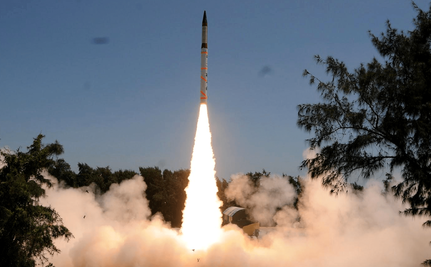 印度成功试射烈火4导弹射程4000千米可带核弹头