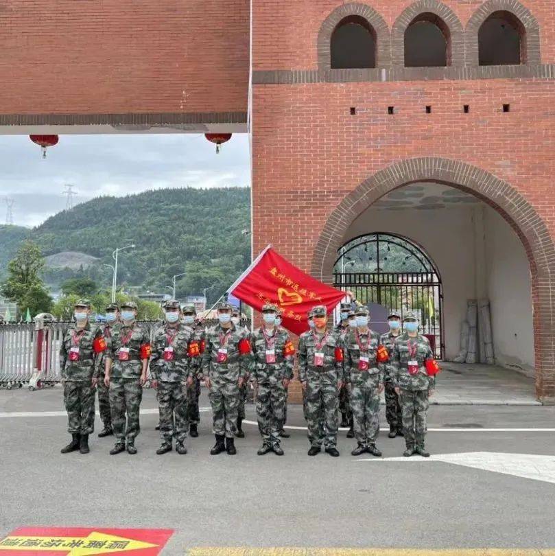护航高考,贵州退役军人在行动_服务_爱心_志愿
