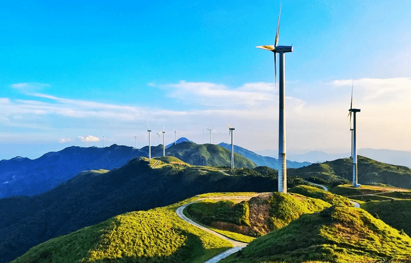 新兴风车山海拔图片