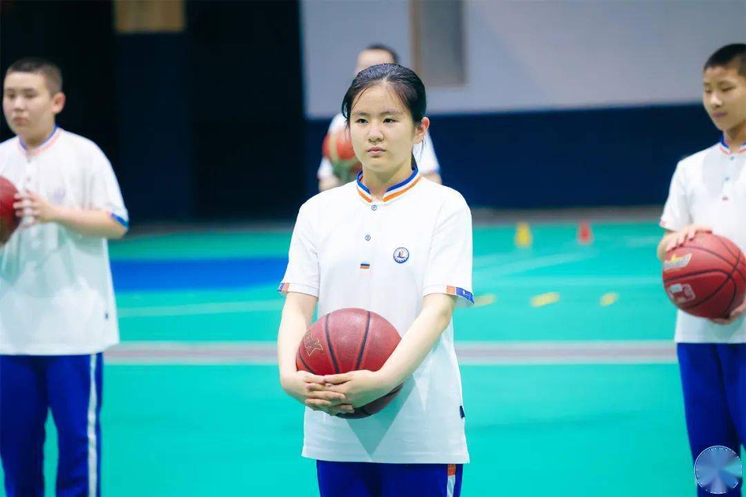 5月26日,郑行榆老师开设的仁爱英语七年级下册unit8 topic2 sectionc
