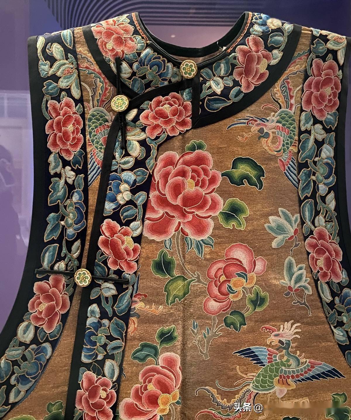 国博清代女装旗人着旗装汉人着汉装