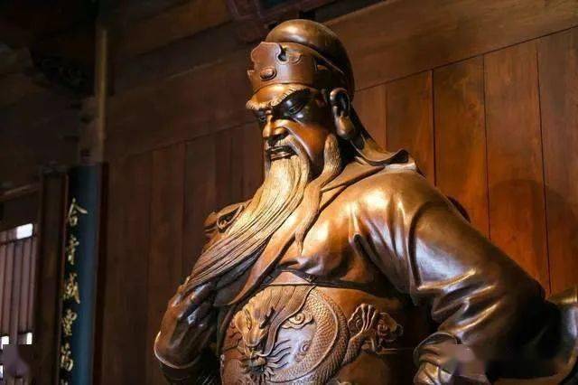 伽蓝菩萨多以关公(关羽)形象为代表,当源自普荫大师及智者大师定中