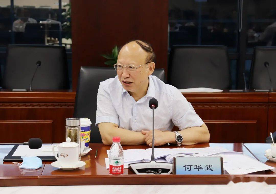 院士卢春房,京投公司副董事长丁树奎,成都铁路局总工程师赵海宁,兰州