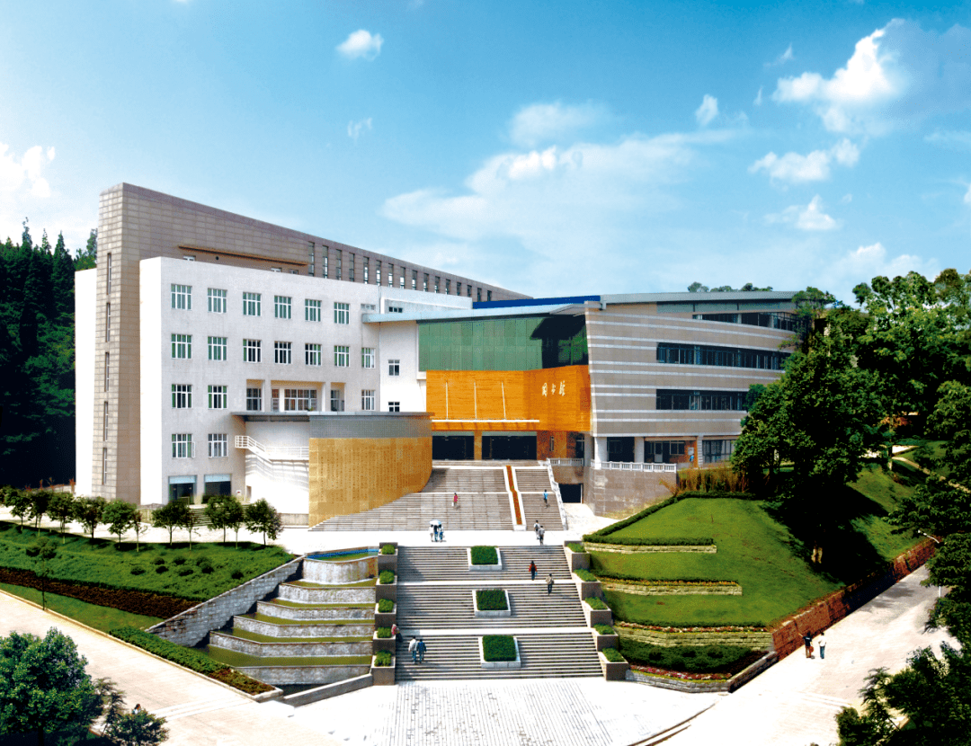 坐拥川蜀绝美风光,淌过近百廿岁月长河!