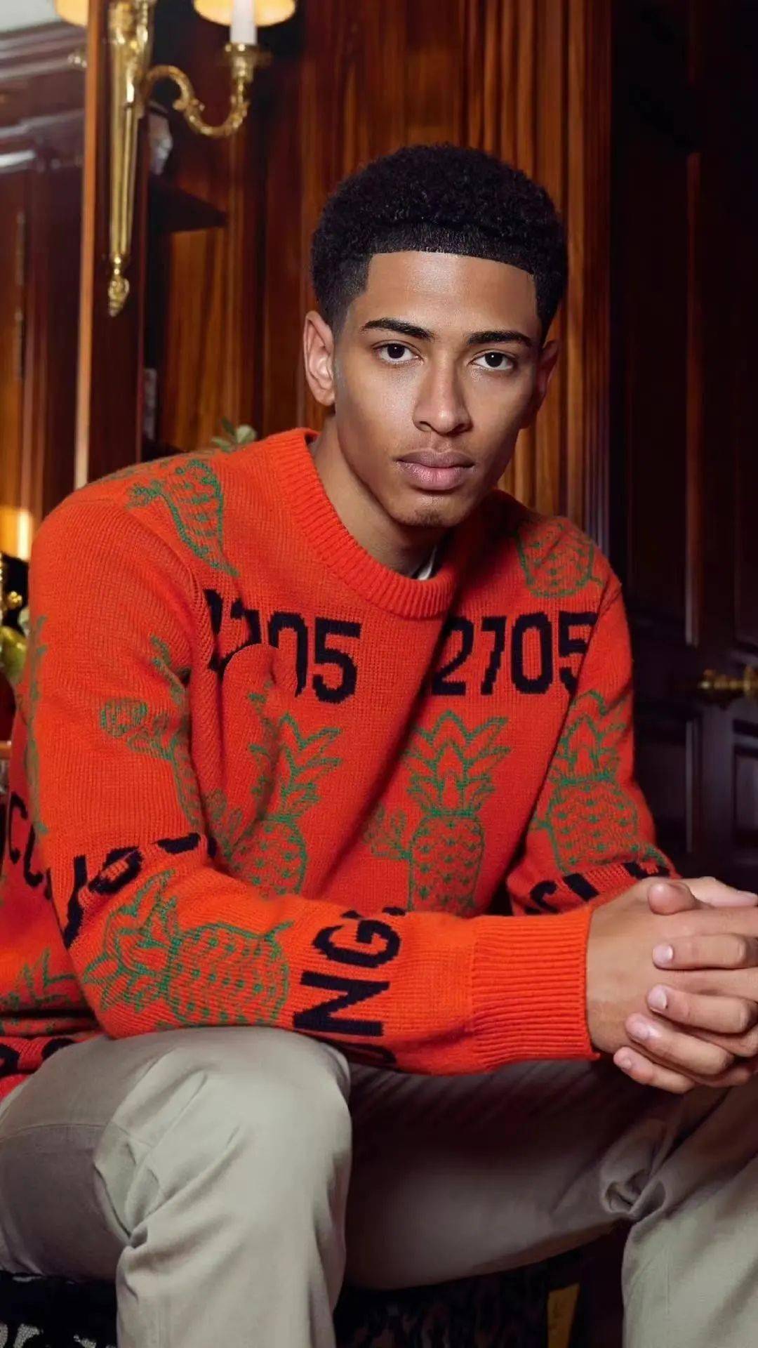 江湖人称"奥地利刘星"的皇马后卫阿拉巴在场上永远舞蹈动作比发型更