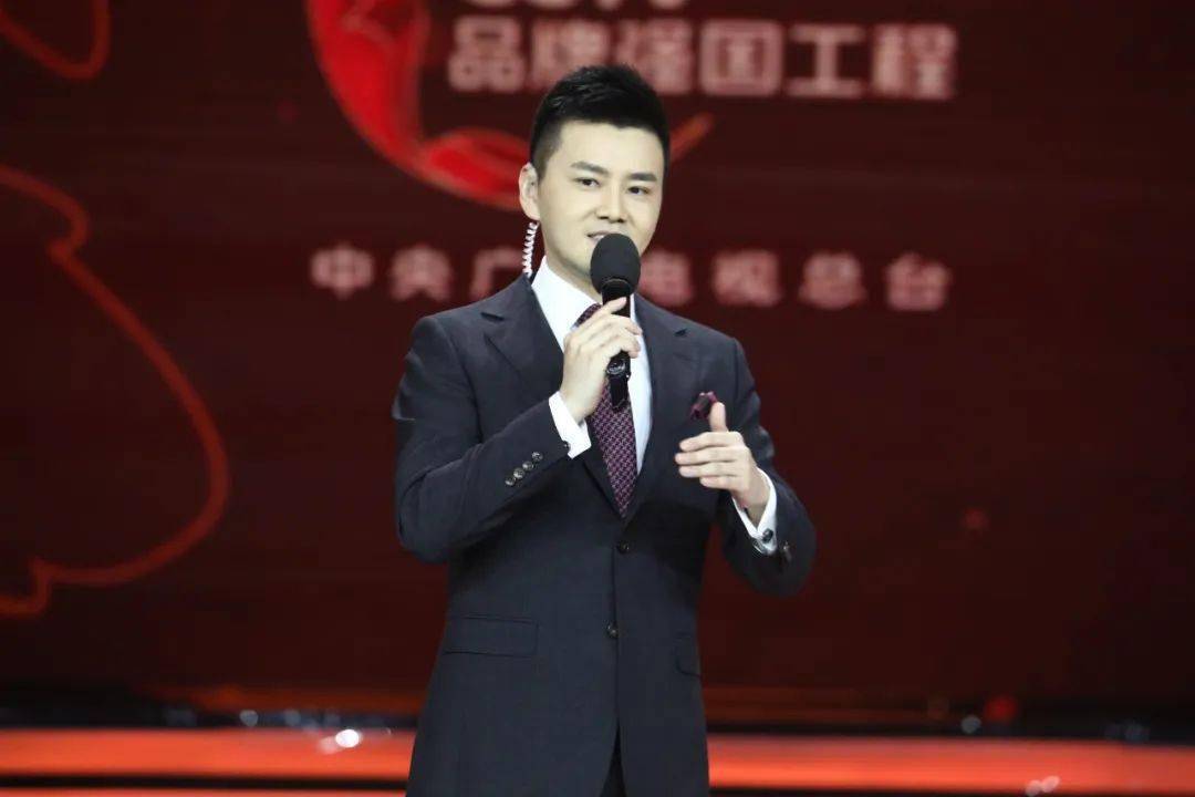 新闻联播主播严於信有了一个新身份