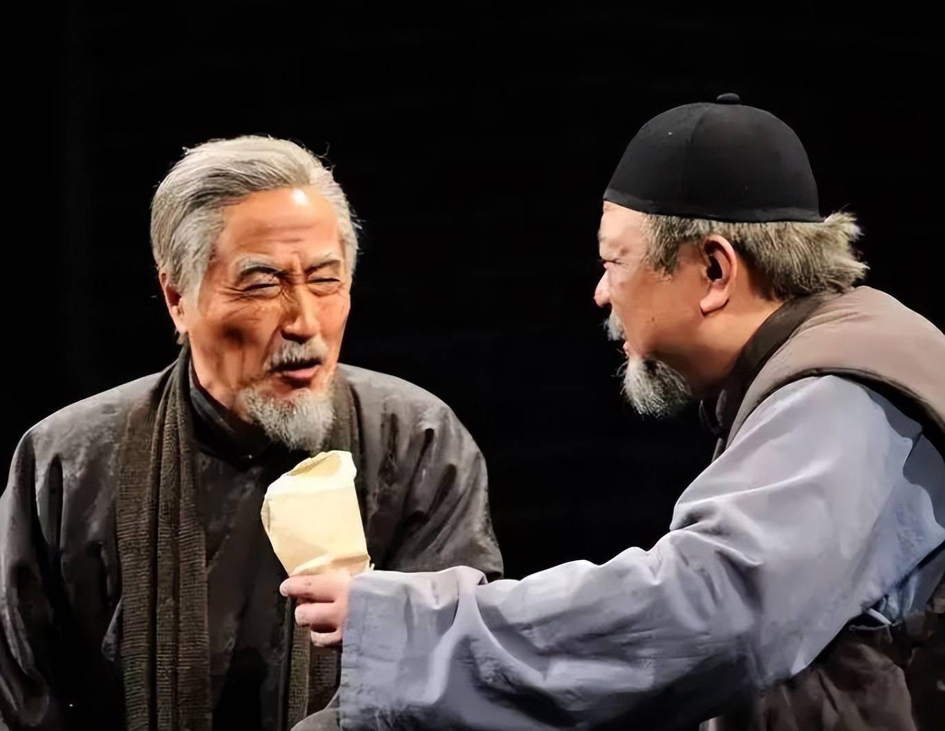 但是,为了民族的正气,我们宁贫死,病死,或被杀也不能轻易地丢失了它.