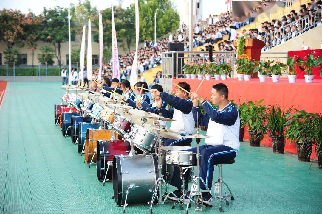 泾华学校初中部图片