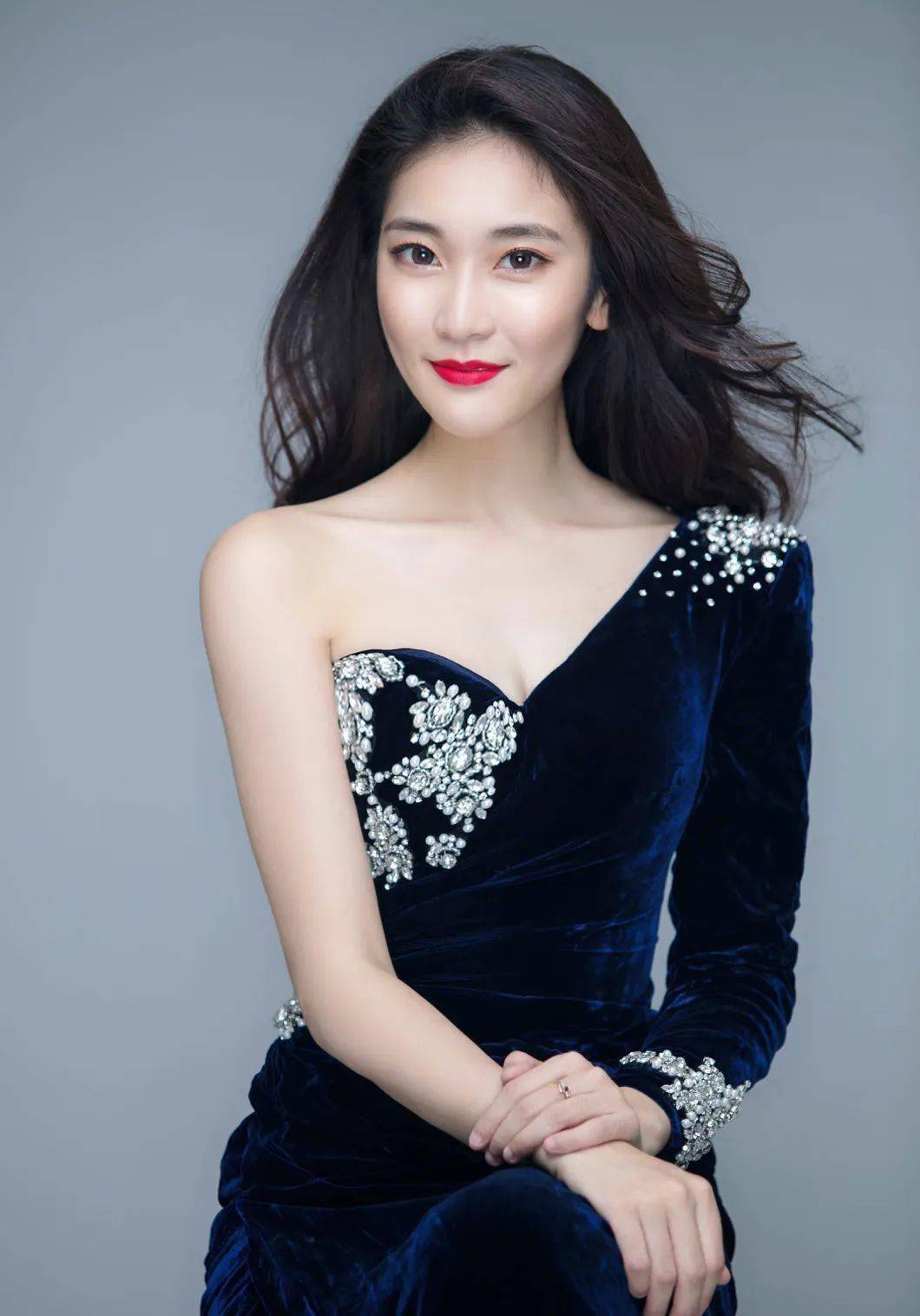 《梦华录》里的江南意蕴琵琶语都在这场音乐会里_北京音乐厅_杨婷婷