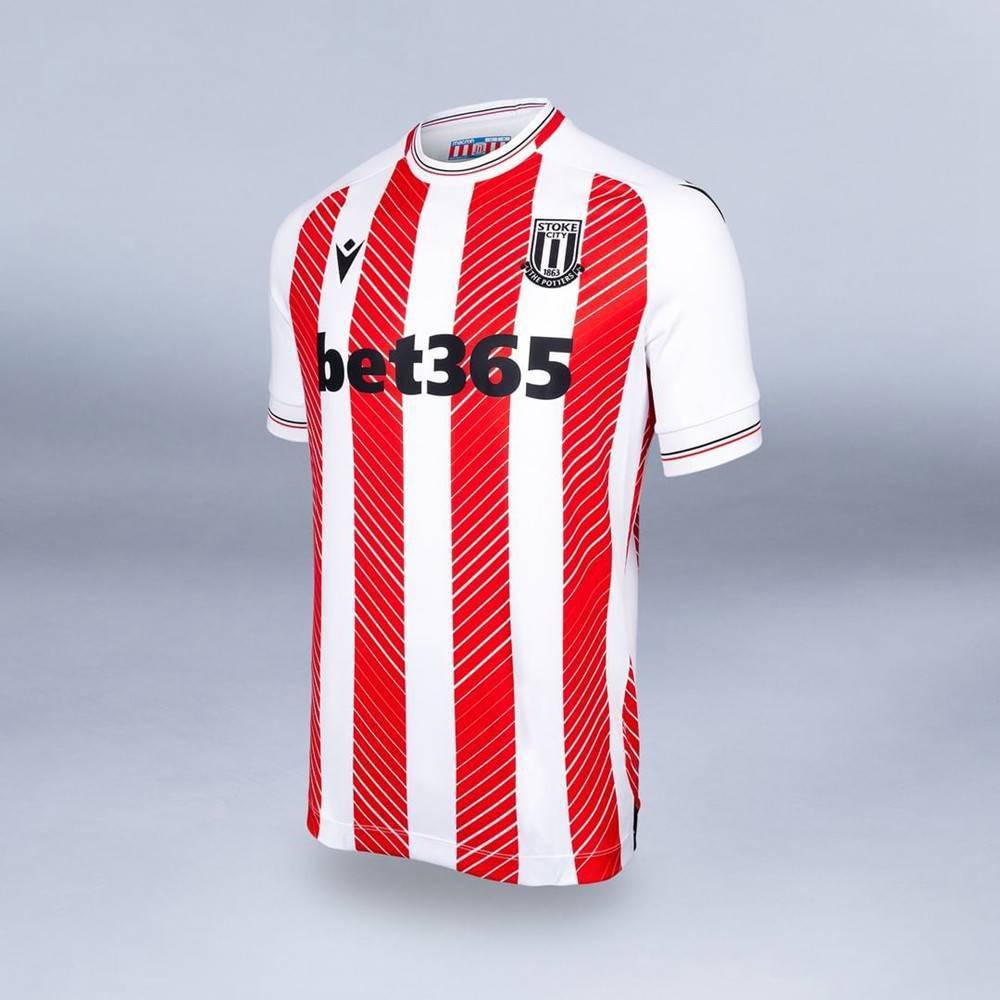 macron发布斯托克城202223赛季主客场球衣