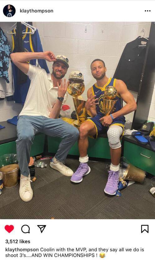 汤普森晒和库里合影他们说我们只会三分和夺冠