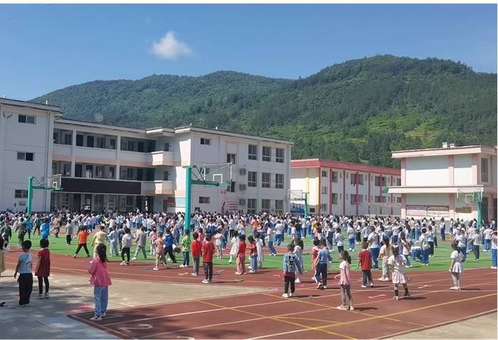 漢中市西鄉縣高川鎮中心幼兒園開展幼小銜接活動