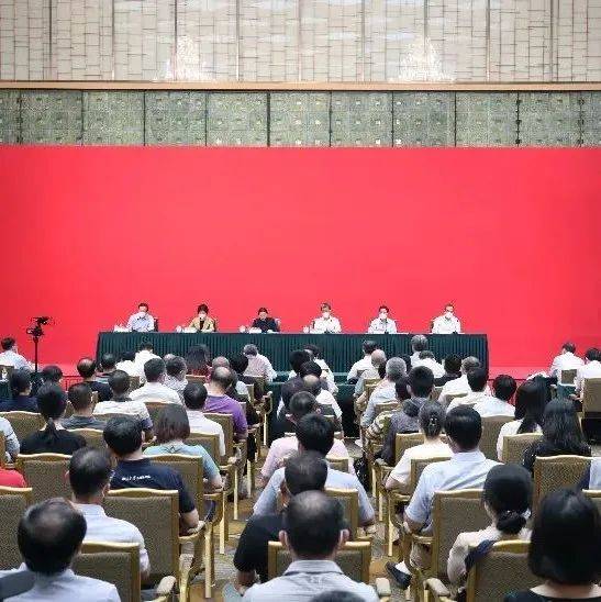 郝平任北京大学党委书记 龚旗煌任校长_同志_教育部党组_中央