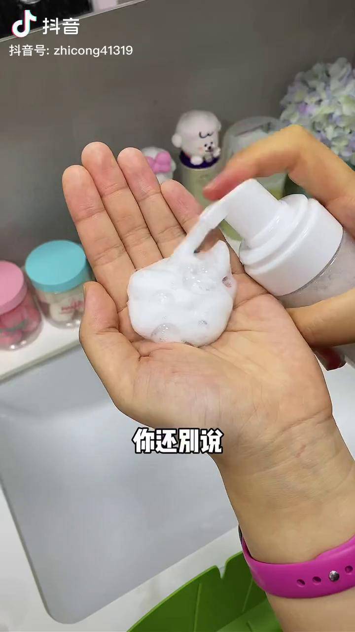 洗发水洗面奶沐浴露都能轻松打出泡泡起泡器 洗面奶起泡瓶_泡泡_女生