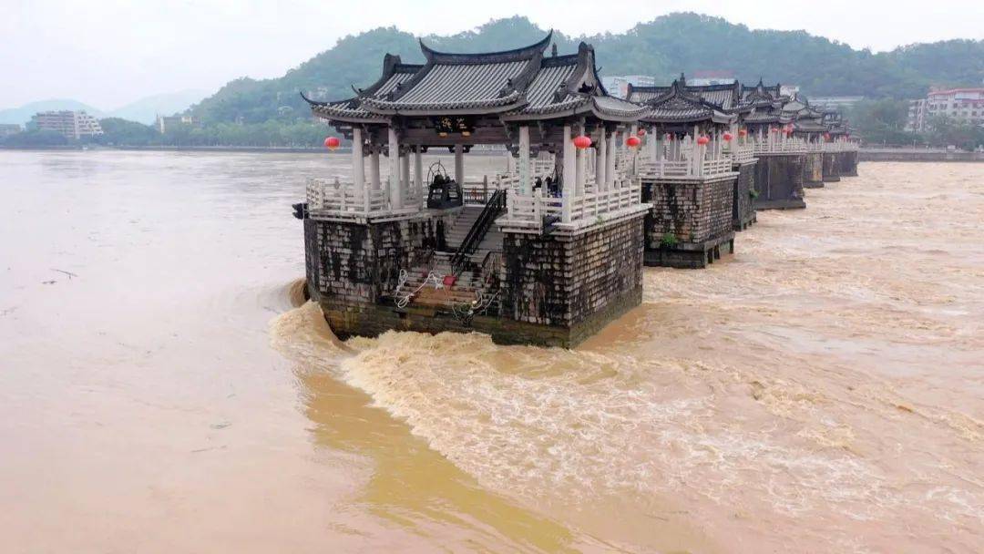 韩江2008年以来最大流量!潮州供水枢纽闸门全开泄洪!_防汛_水文_潮安