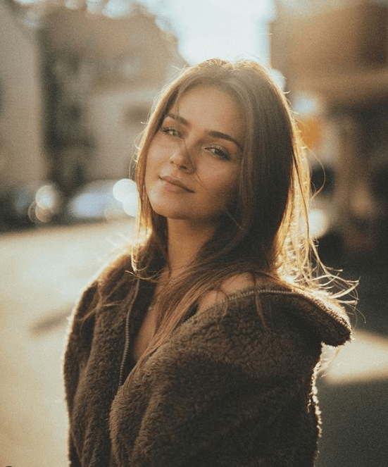 颜值 肉感兼具!小麦色德系正妹模特jessy hartel美照