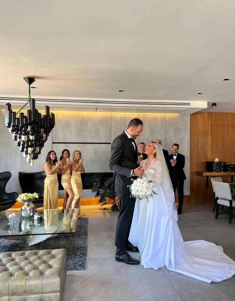 37岁哈达迪伊朗完婚夫妻身高相差50公分曾在nba期间家暴女友