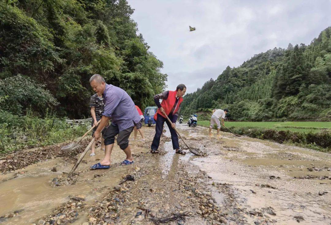 榕江:全力开展灾后重建工作_受灾_寨蒿镇_群众
