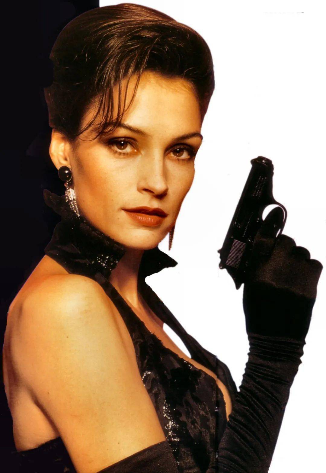 007系列中最狂野妖冶放荡的邦女郎邦德差点死于这个女反派之手