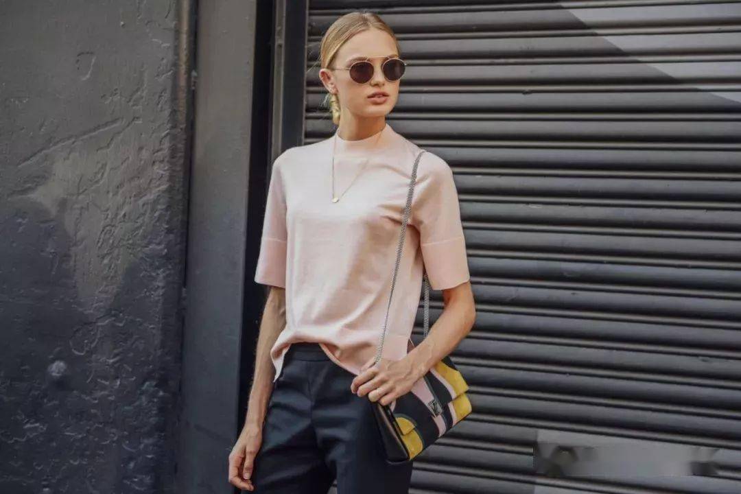 夏天流行塞衣角显瘦又高级