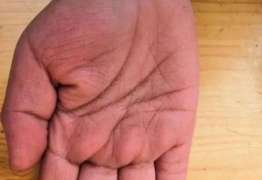 手相一点通手纹乱的看法与解法