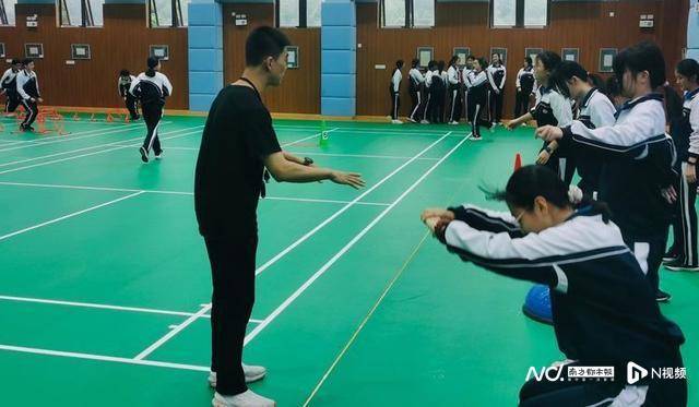 提高男教师招聘比例_教师招聘性别比例失衡_西安教师招聘