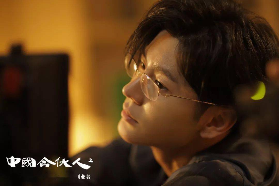 身体力行保护动动物和吃素聊聊这位爆帅的素食男演员王嘉