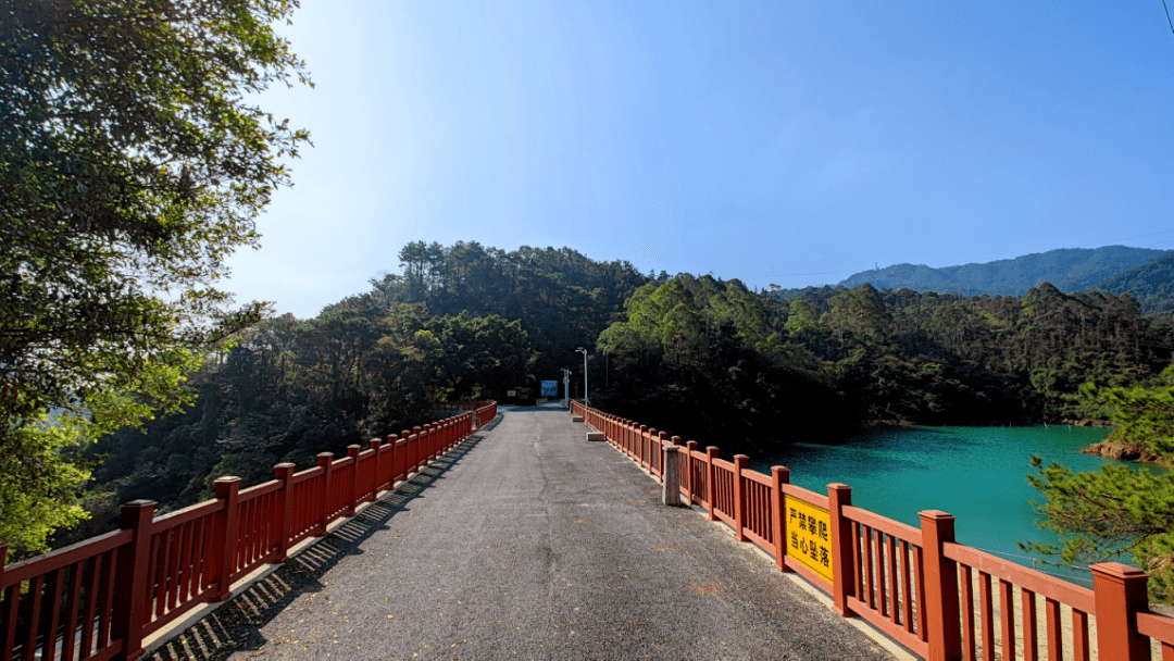 普宁大南山水库图片