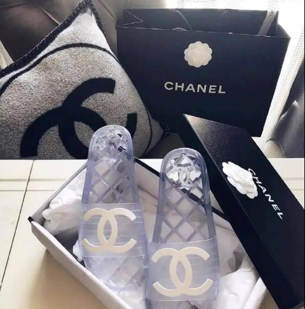 那些奢侈品的奇葩设计,脑洞绝了!_gucci_售价_凡尼