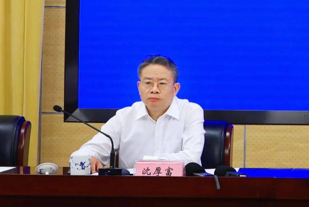 62 省纪委监委党风政风监督室主任,省扫黑办副主任 魏常年62 省委