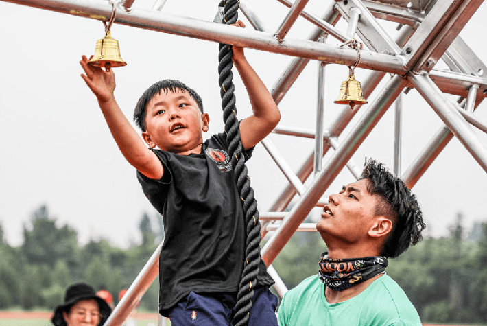 儿童户外挑战赛鼓励孩子接触大自然儿童赛主题关卡火热出炉吃西瓜大赛