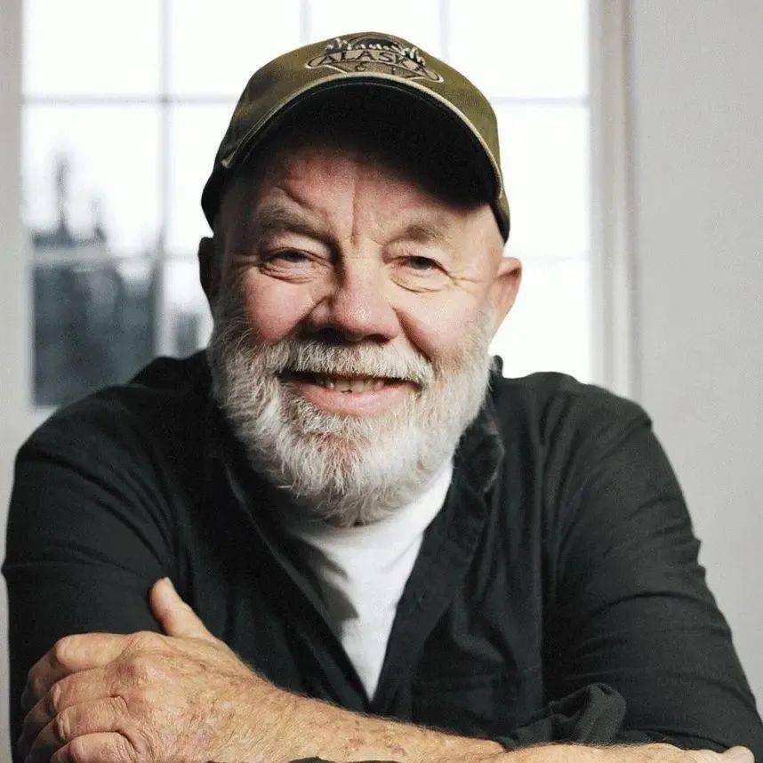 作者盖瑞·伯森(1939—2021)曾三度荣获"纽伯瑞儿童文学奖",其作品